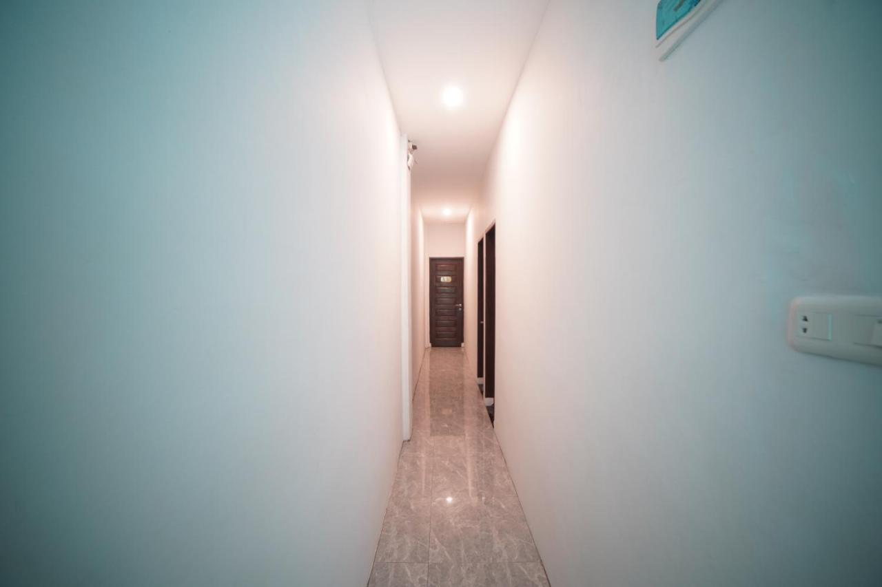 Oyo 90830 Multatuli Guest House Medan Eksteriør billede